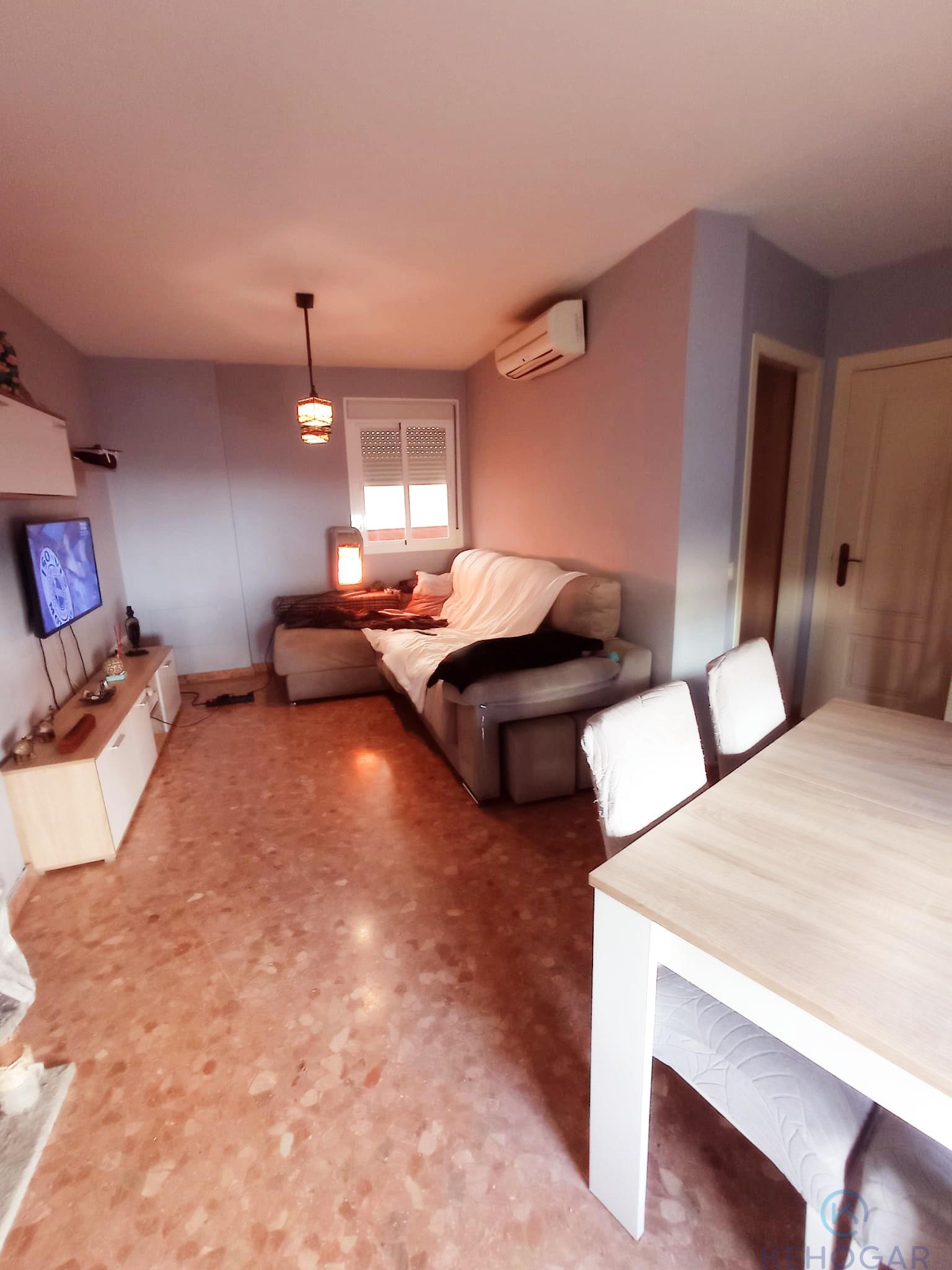 For sale of house in Dos Hermanas