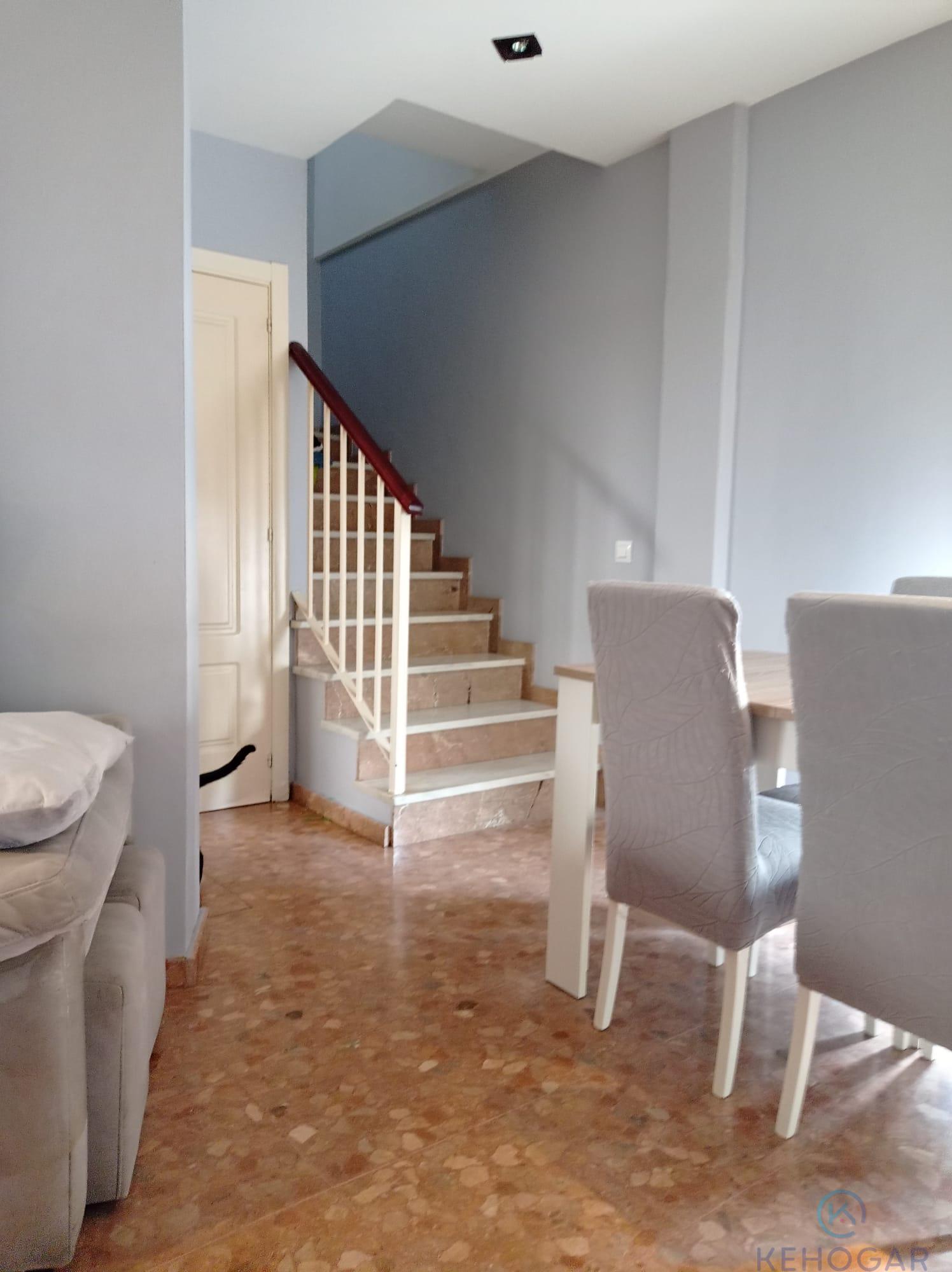 For sale of house in Dos Hermanas