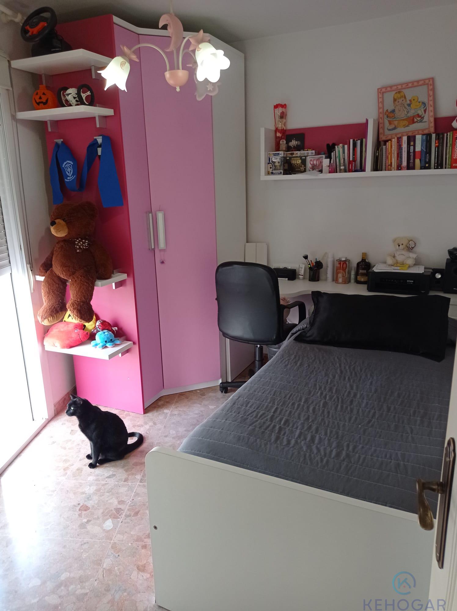 For sale of house in Dos Hermanas