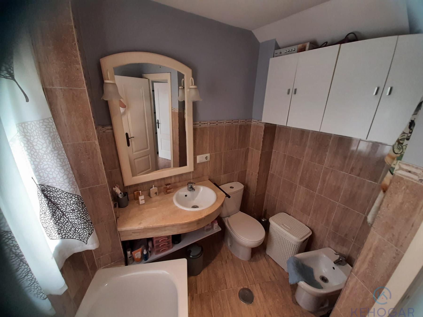 For sale of house in Dos Hermanas