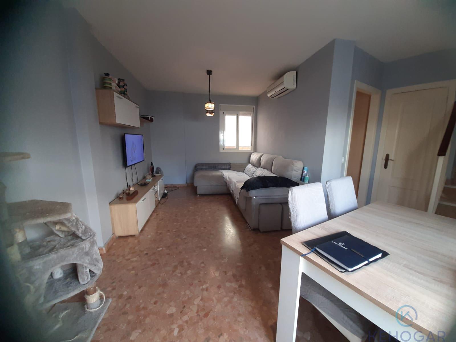 For sale of house in Dos Hermanas