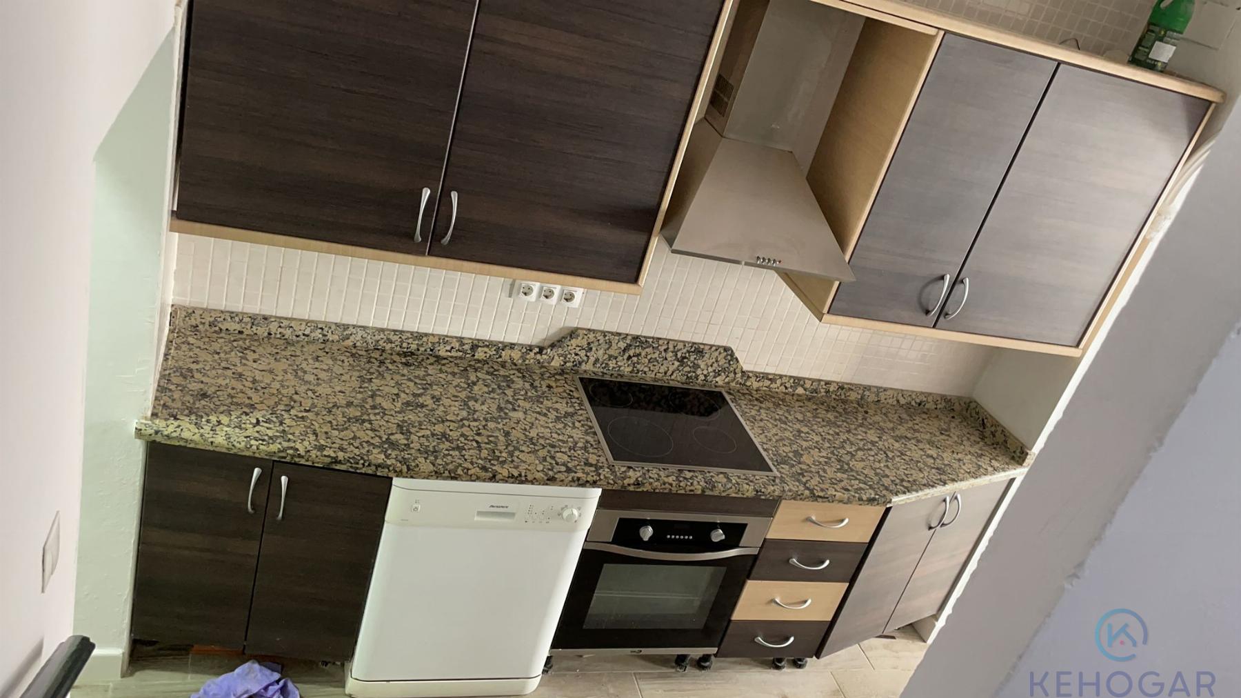 For sale of house in Dos Hermanas