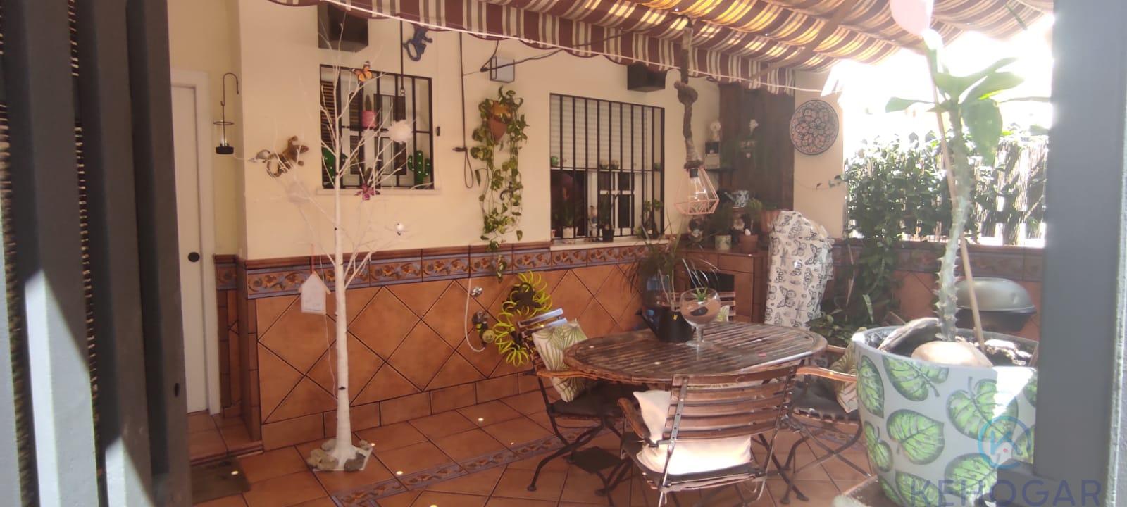 For sale of duplex in Dos Hermanas