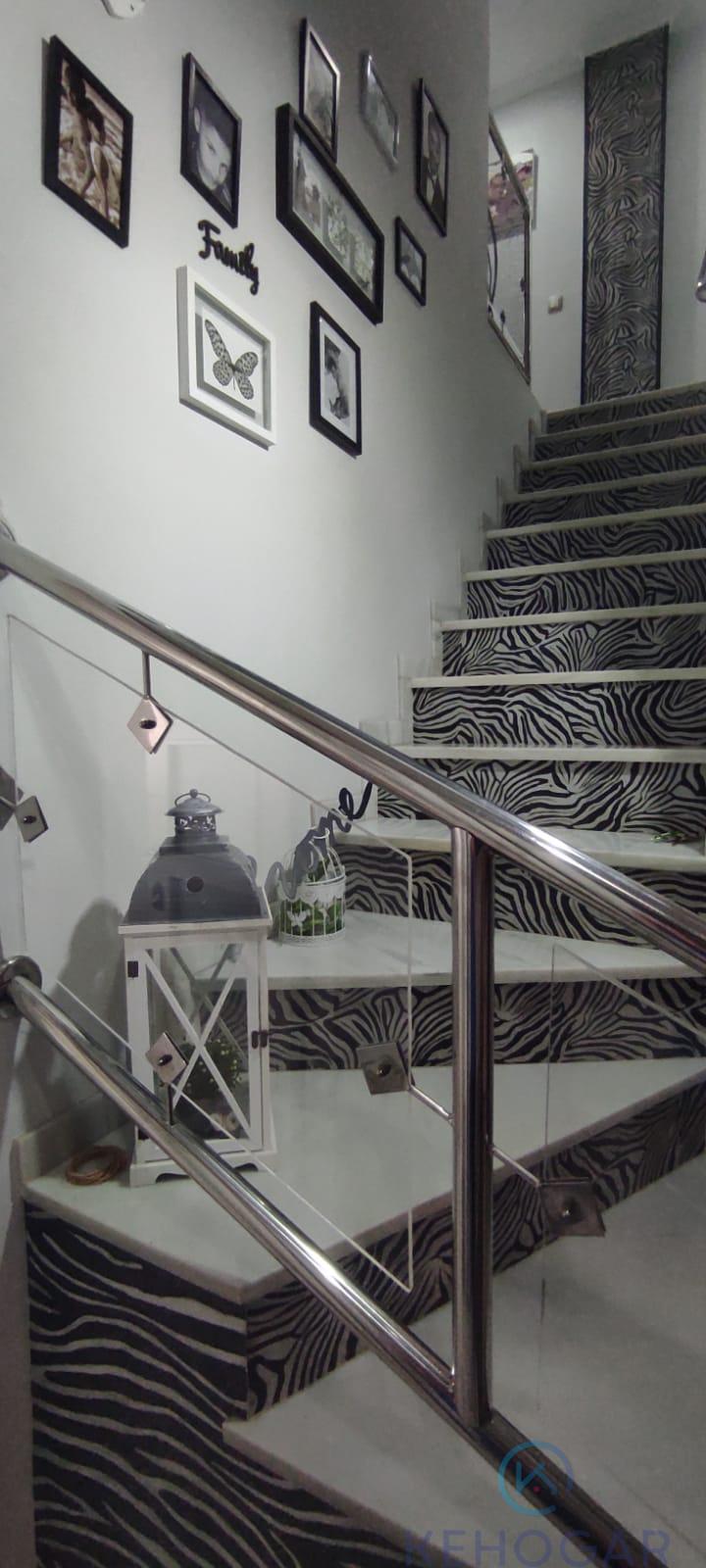 For sale of duplex in Dos Hermanas