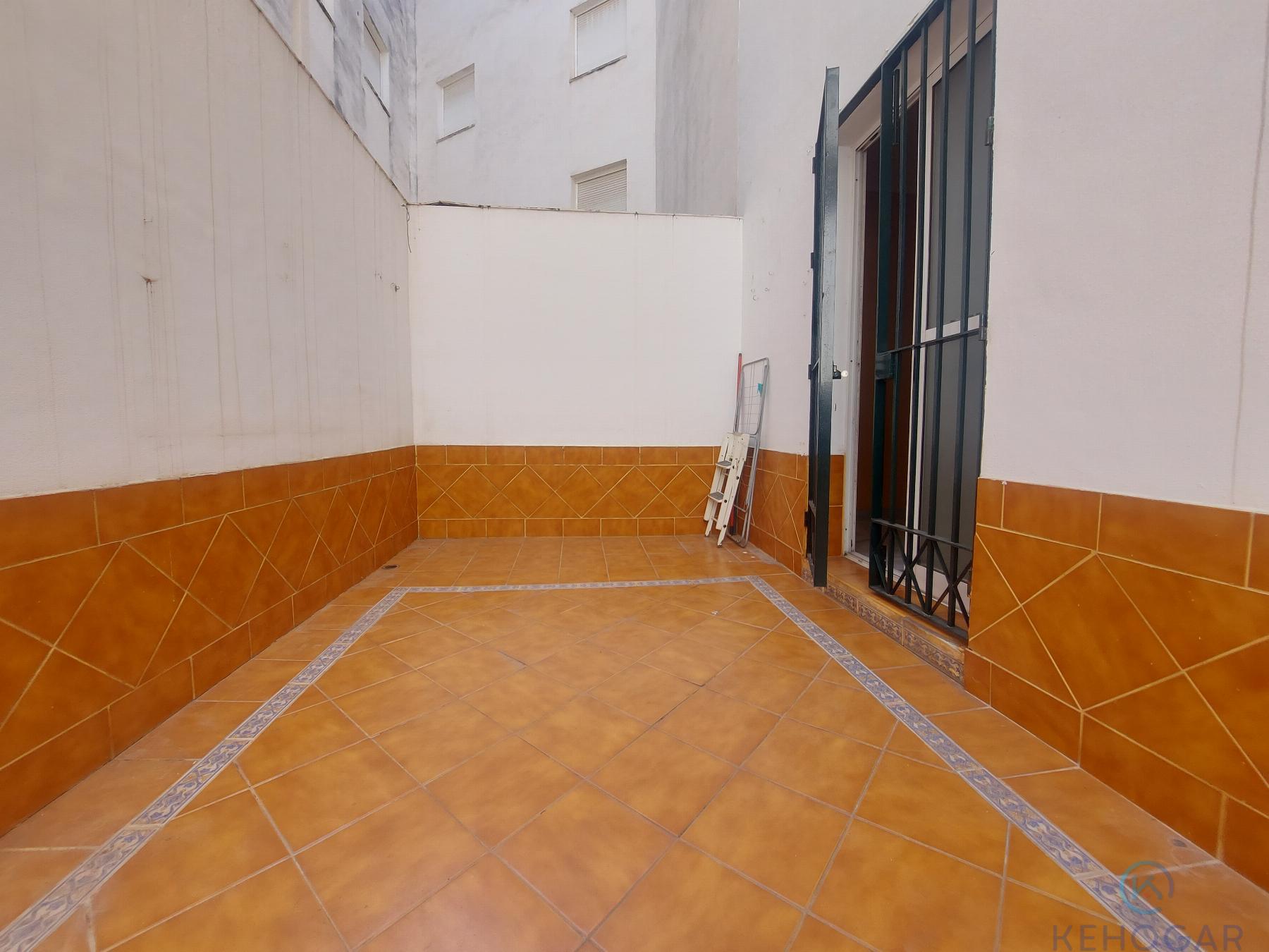 For sale of duplex in Dos Hermanas