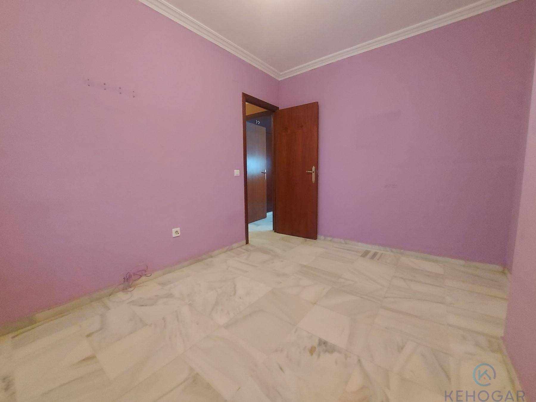 For sale of duplex in Dos Hermanas