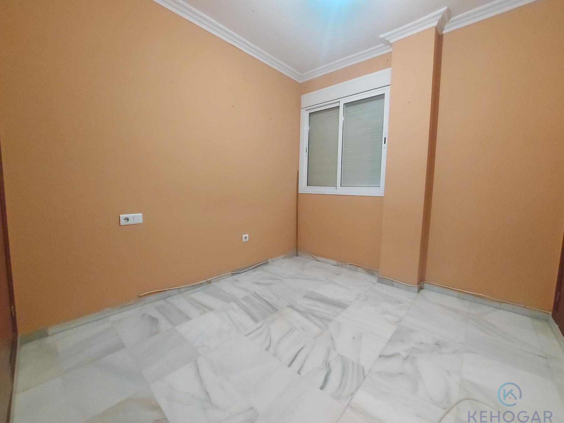 For sale of duplex in Dos Hermanas