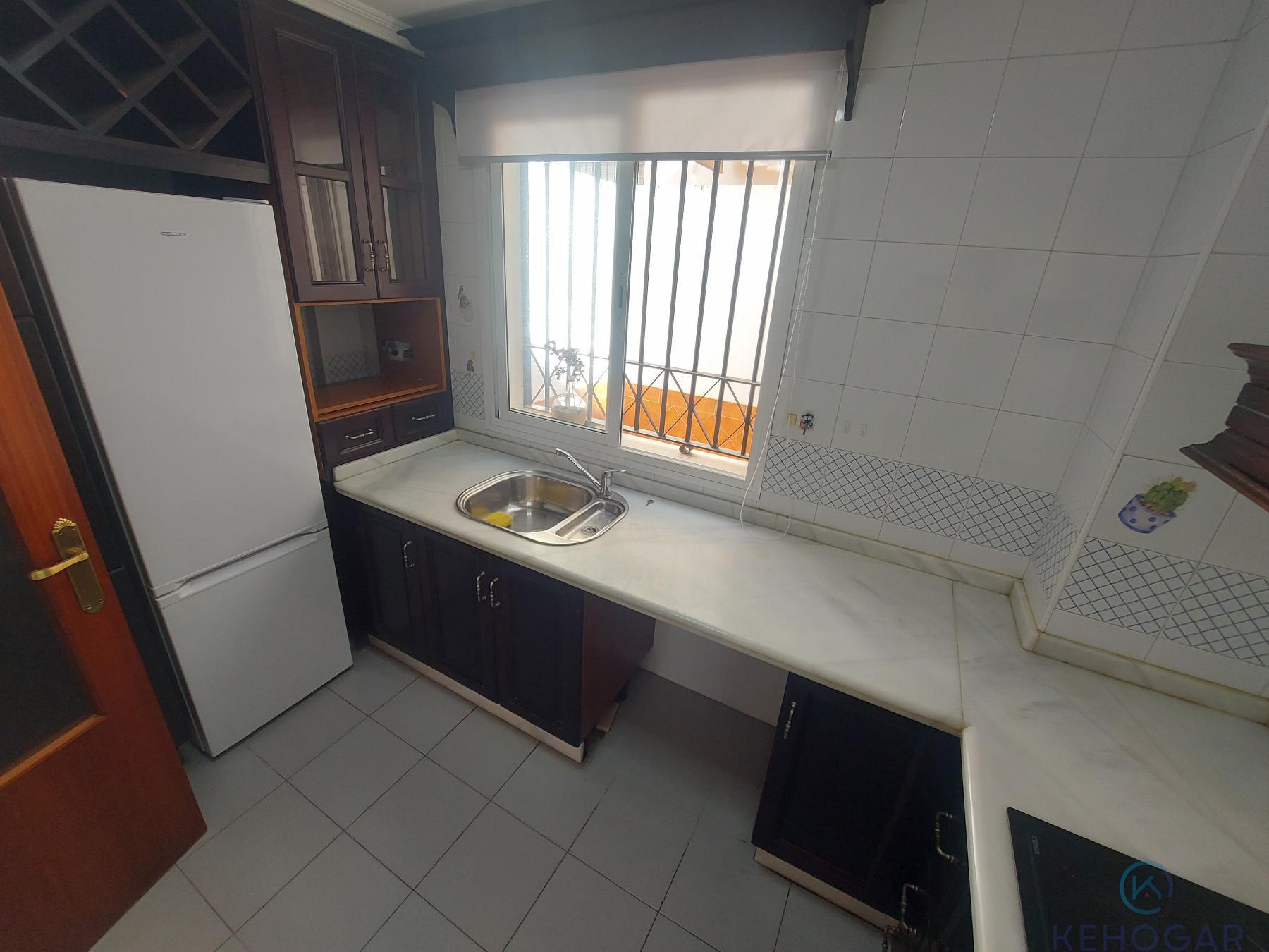 For sale of duplex in Dos Hermanas