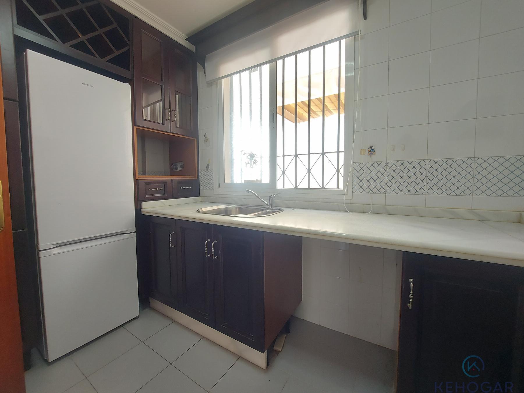 For sale of duplex in Dos Hermanas