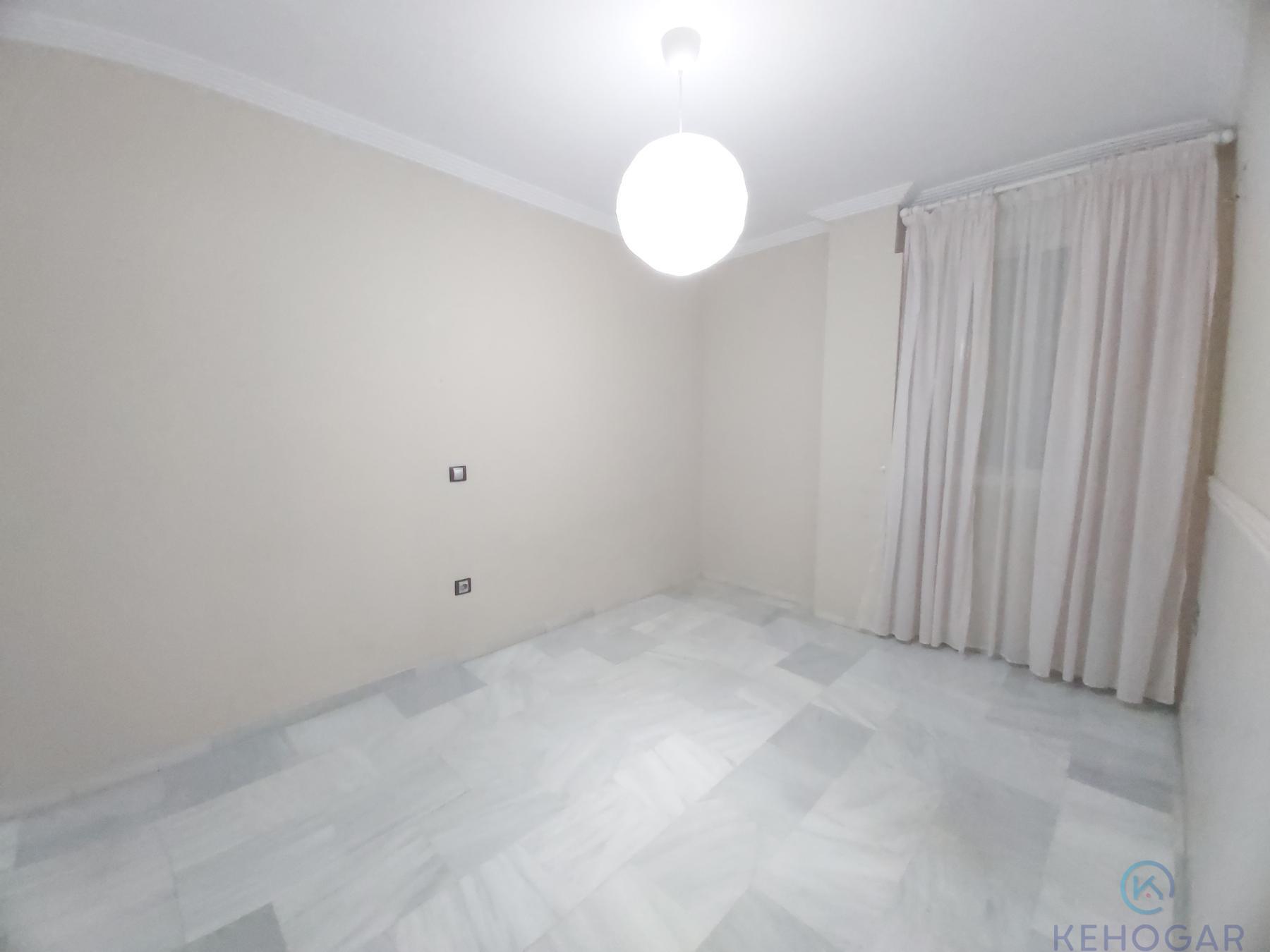 For sale of flat in Dos Hermanas