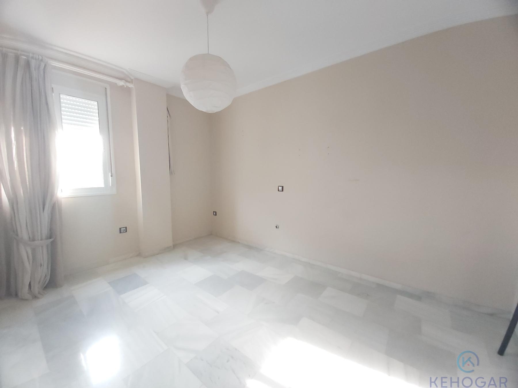 For sale of flat in Dos Hermanas