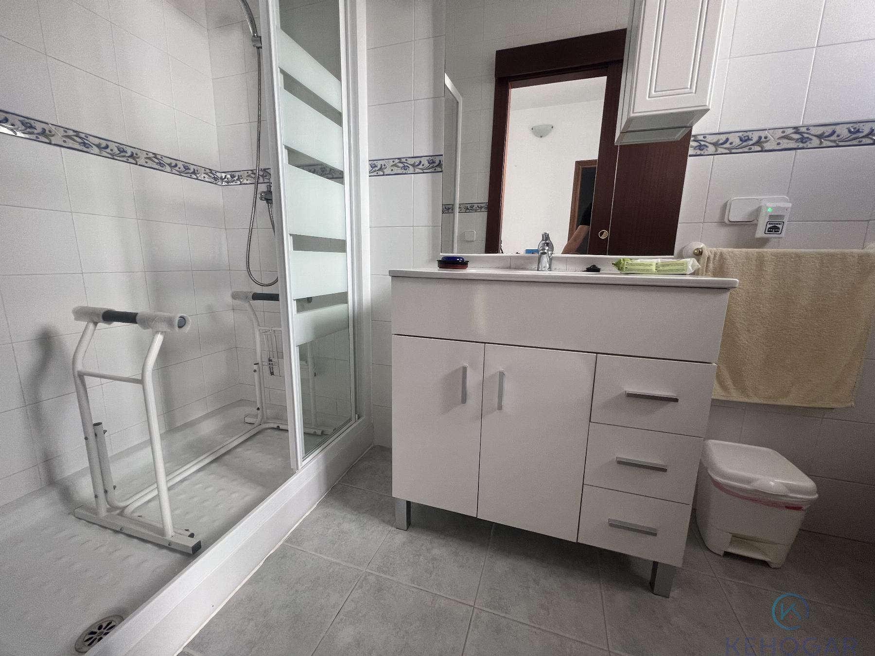 For sale of house in Dos Hermanas