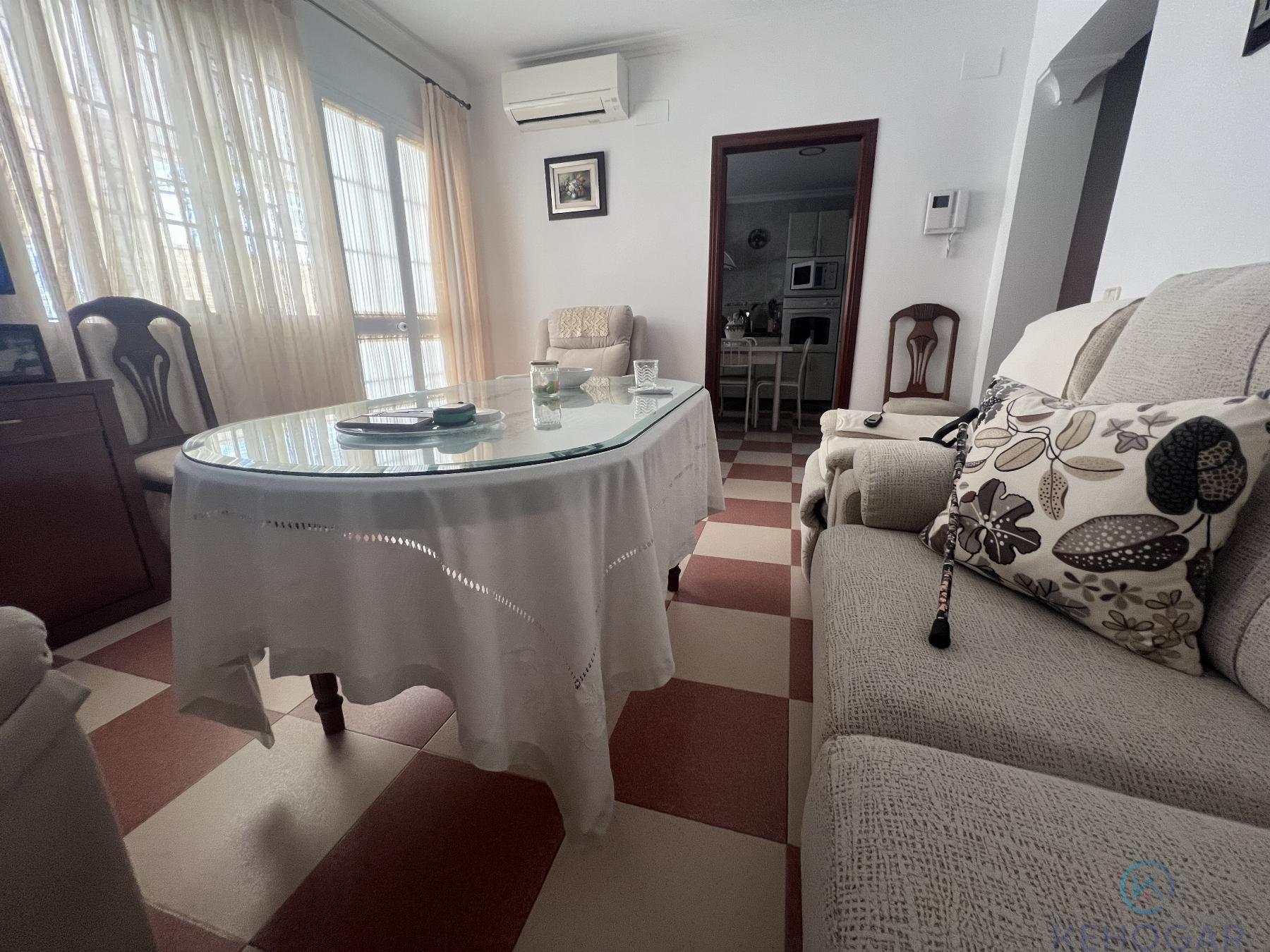 For sale of house in Dos Hermanas