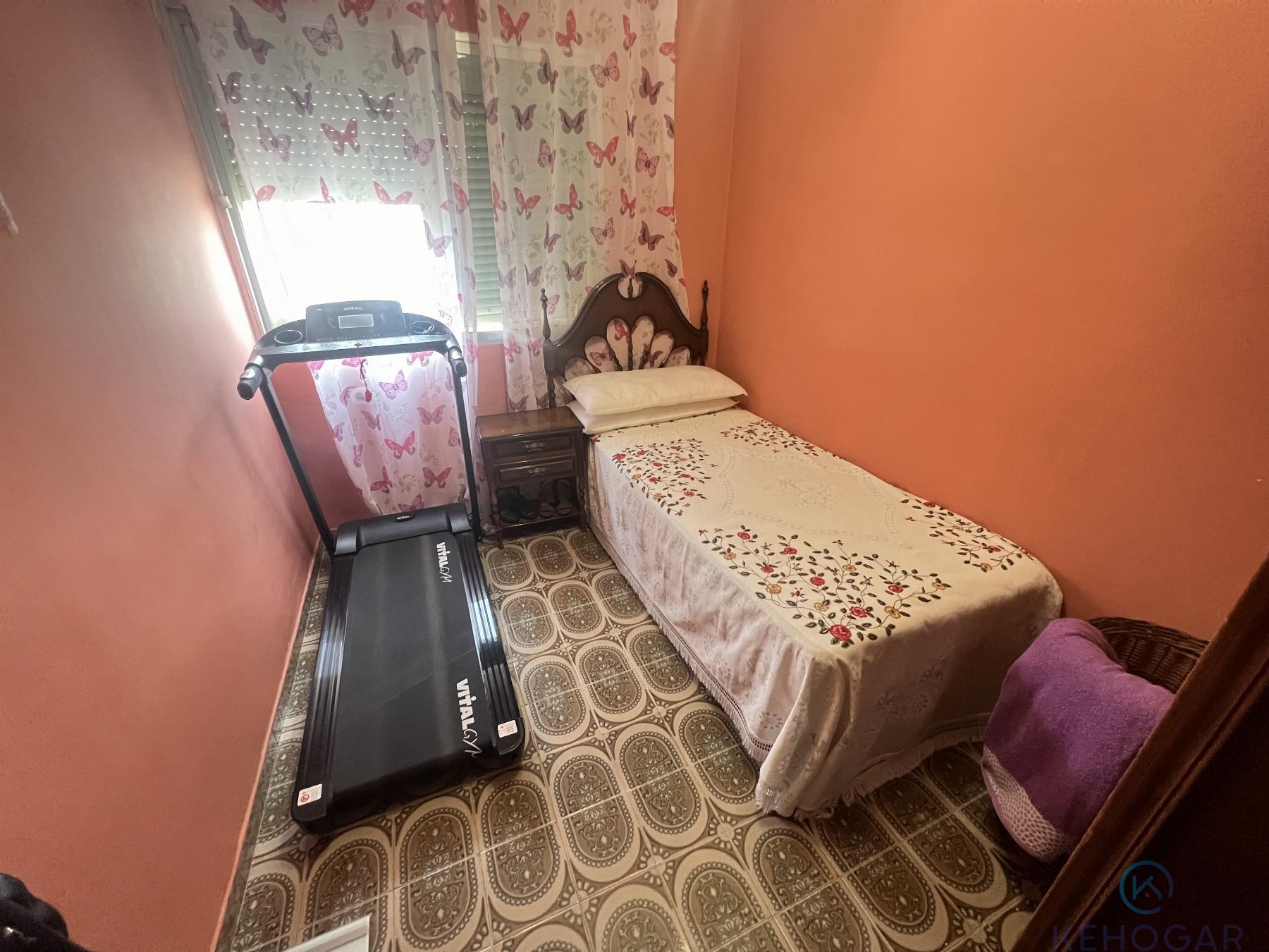 For sale of flat in Dos Hermanas