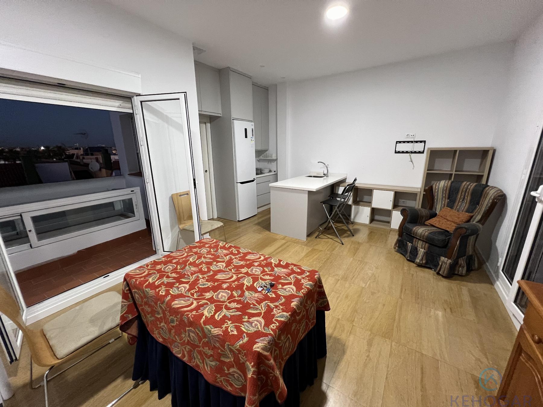 For sale of house in Dos Hermanas