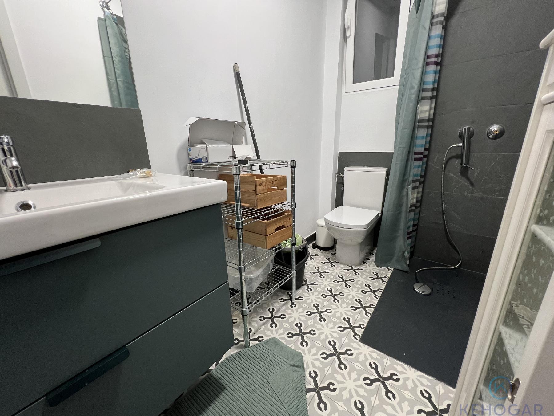 For sale of house in Dos Hermanas