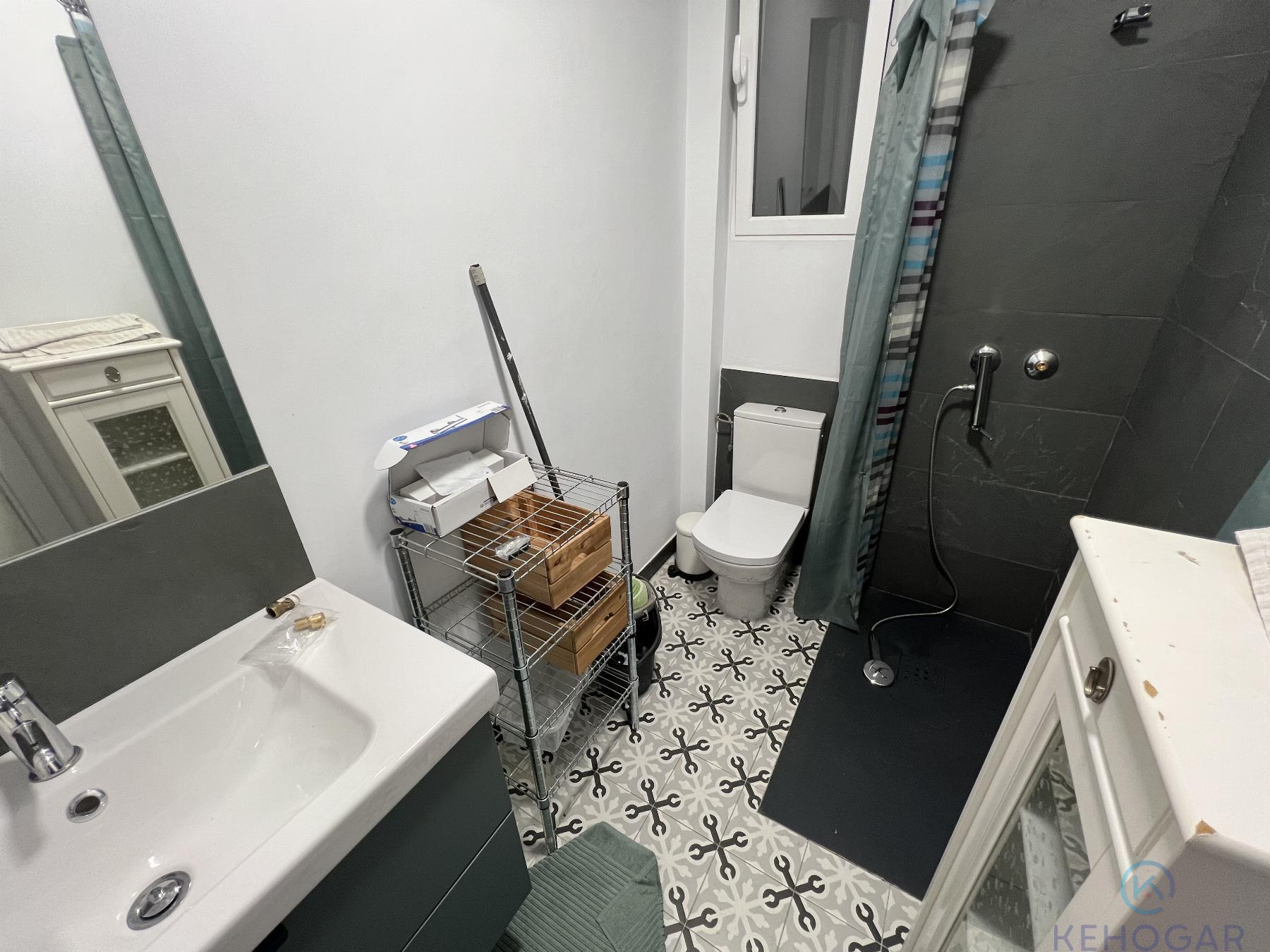 For sale of house in Dos Hermanas