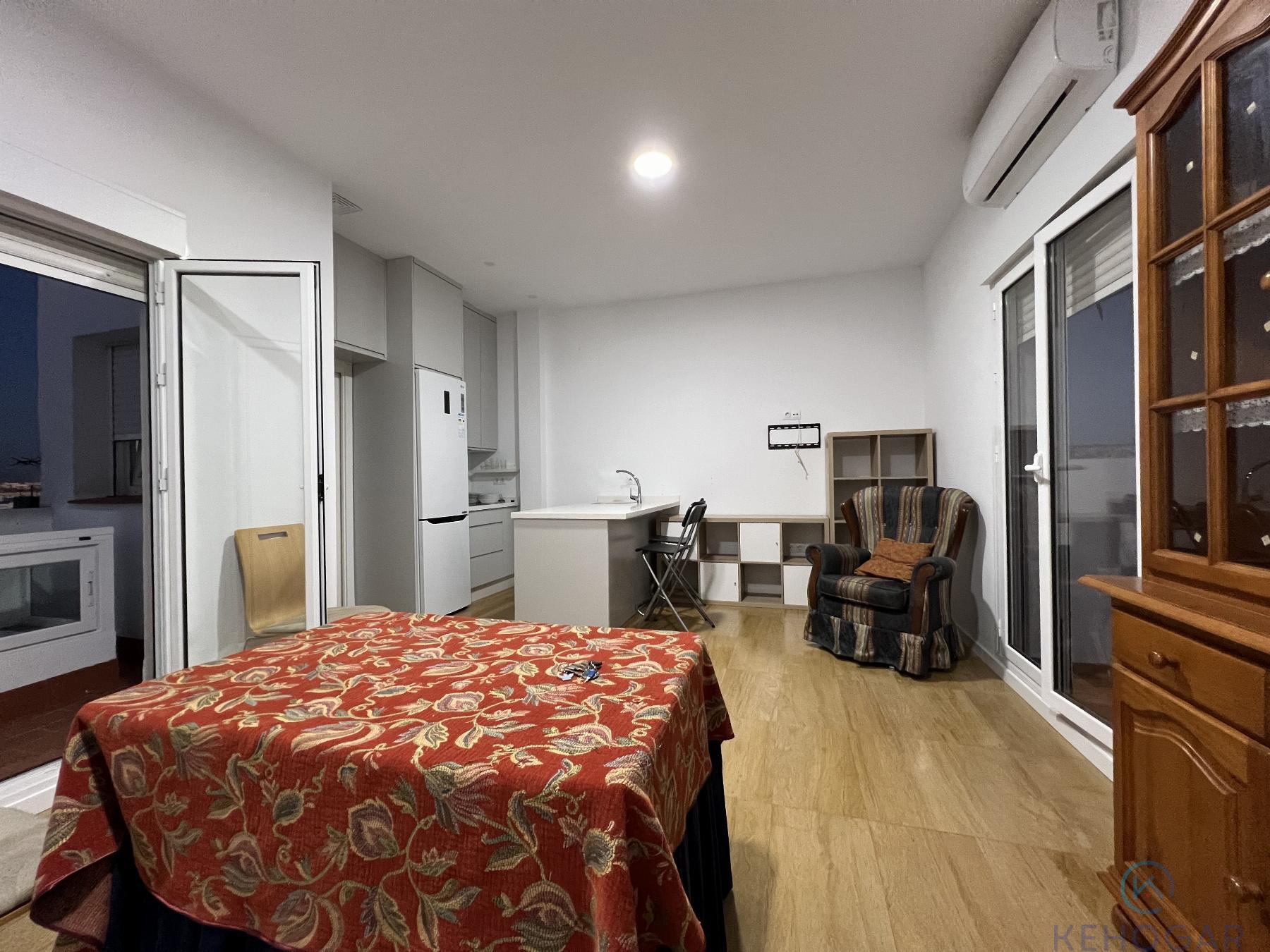 For sale of house in Dos Hermanas