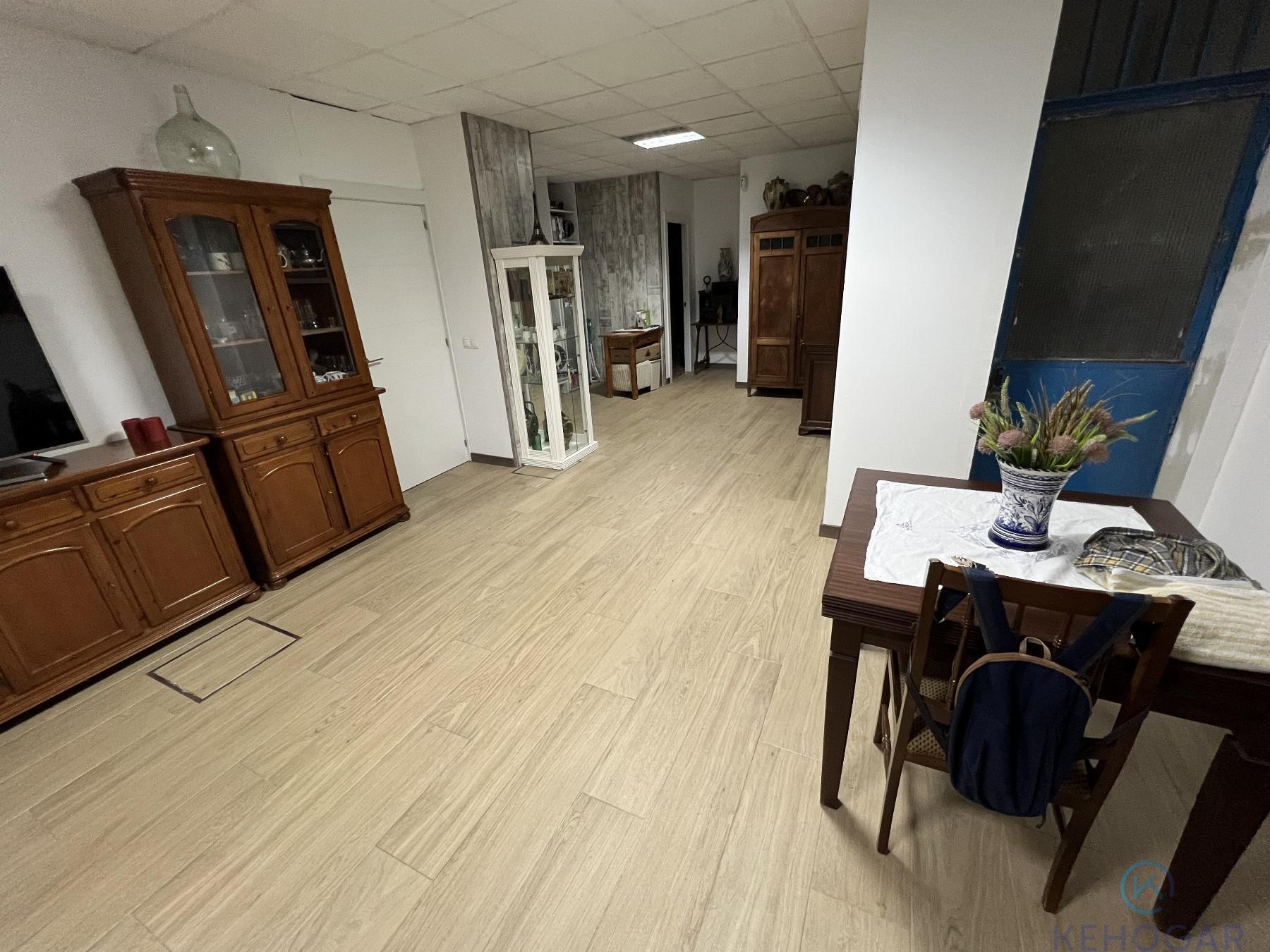 For sale of house in Dos Hermanas