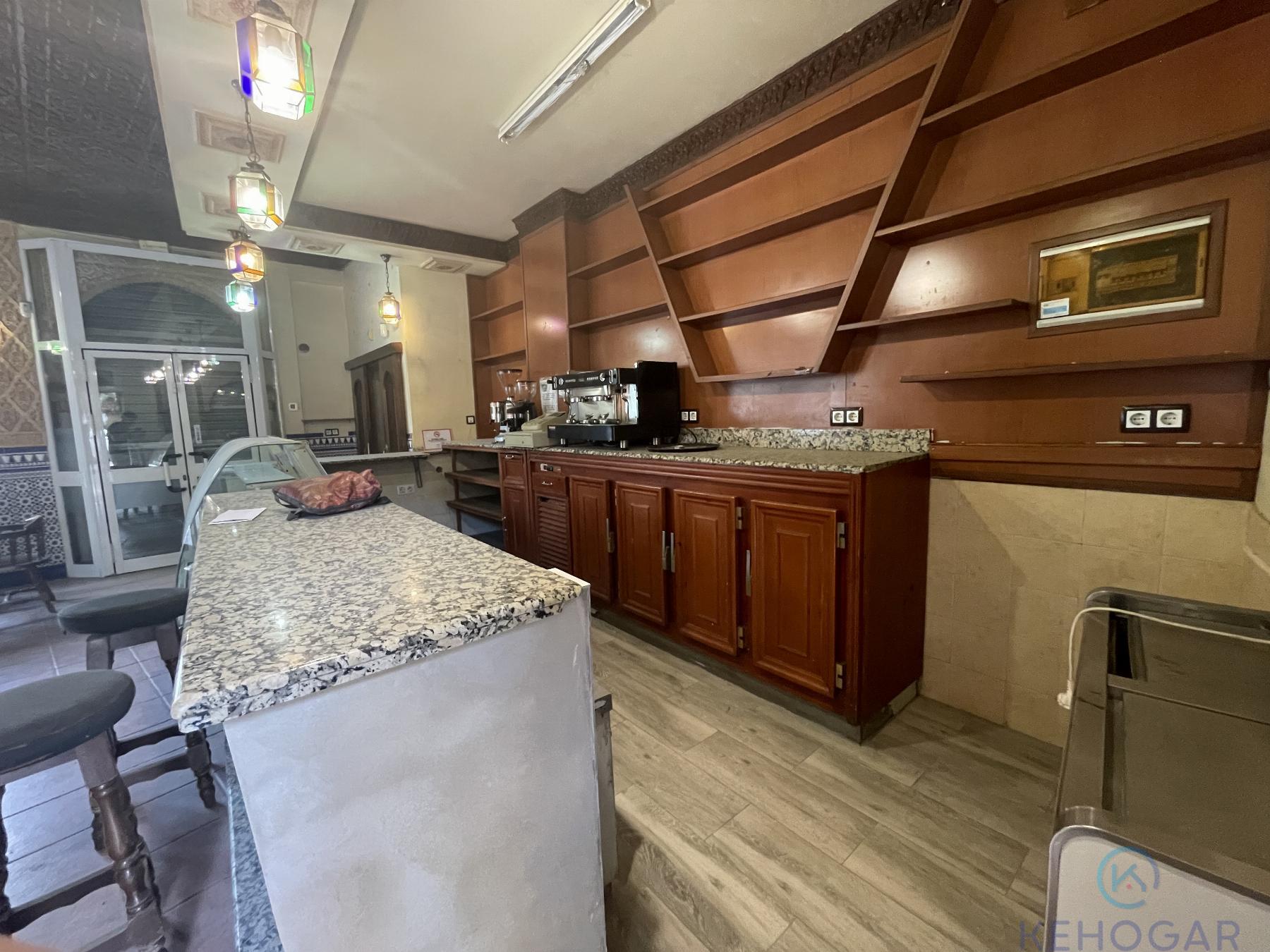 Venta de local en Dos Hermanas