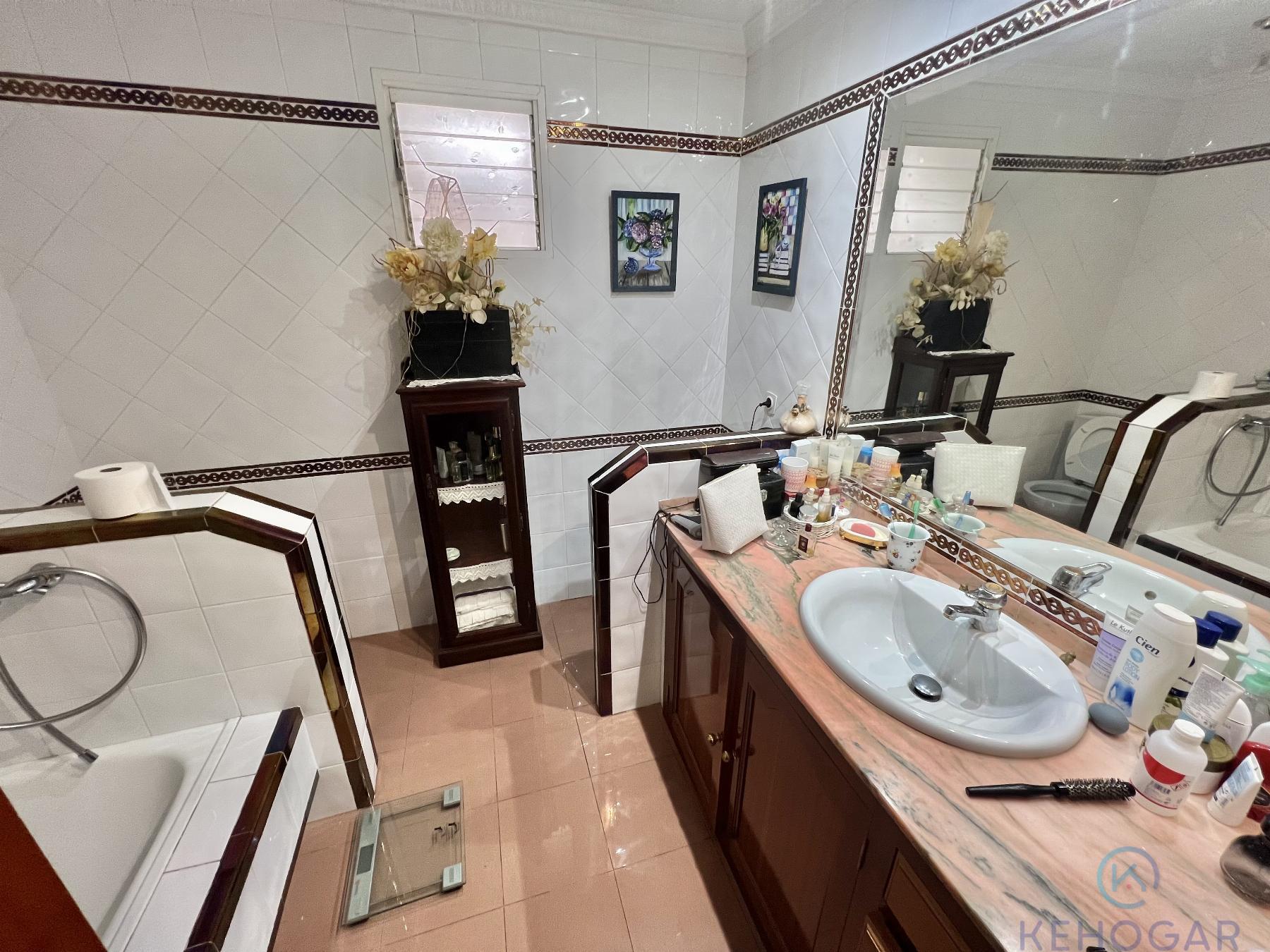 Venta de chalet en Dos Hermanas
