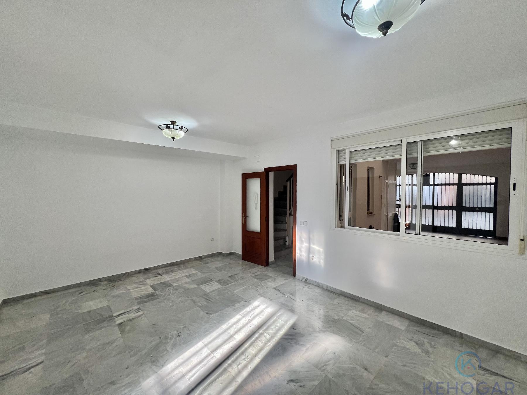 Venta de casa en Dos Hermanas