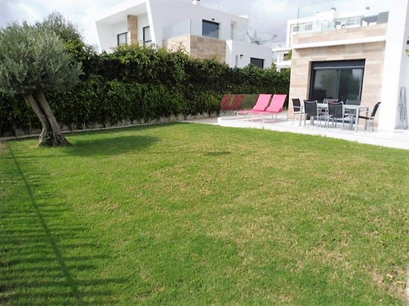 Venta de villa en Orihuela Costa