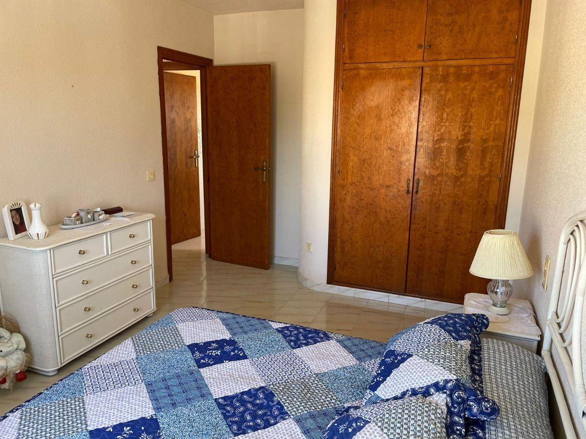 For sale of chalet in Torrevieja