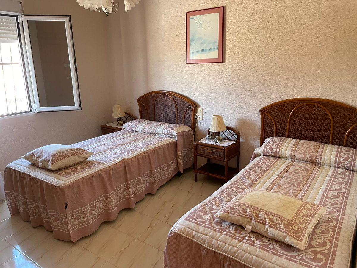 For sale of chalet in Torrevieja