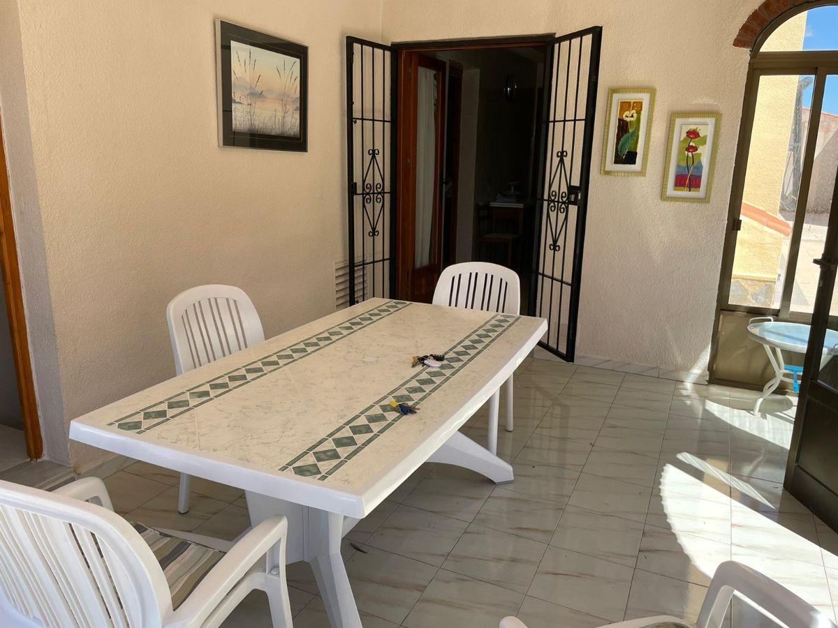 For sale of chalet in Torrevieja