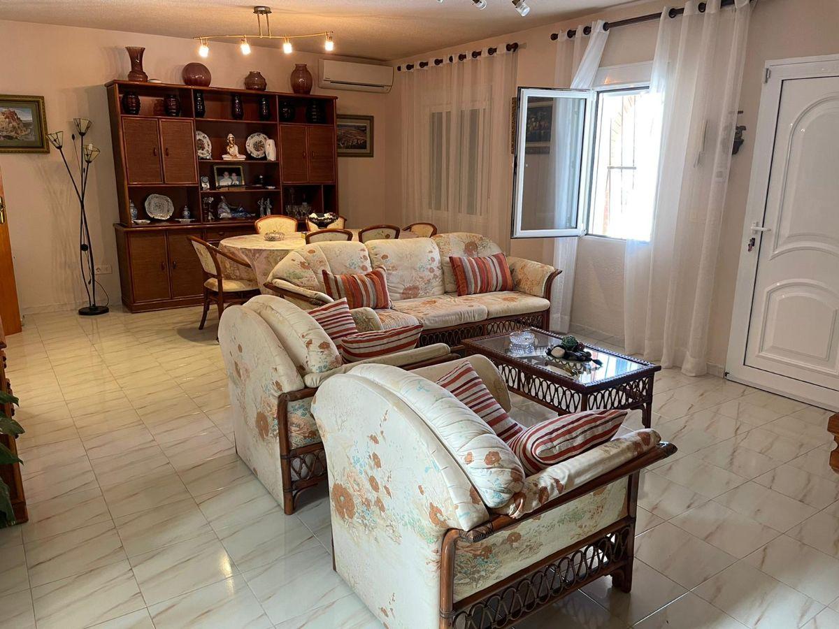 For sale of chalet in Torrevieja
