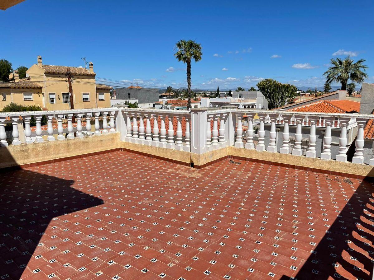 For sale of chalet in Torrevieja