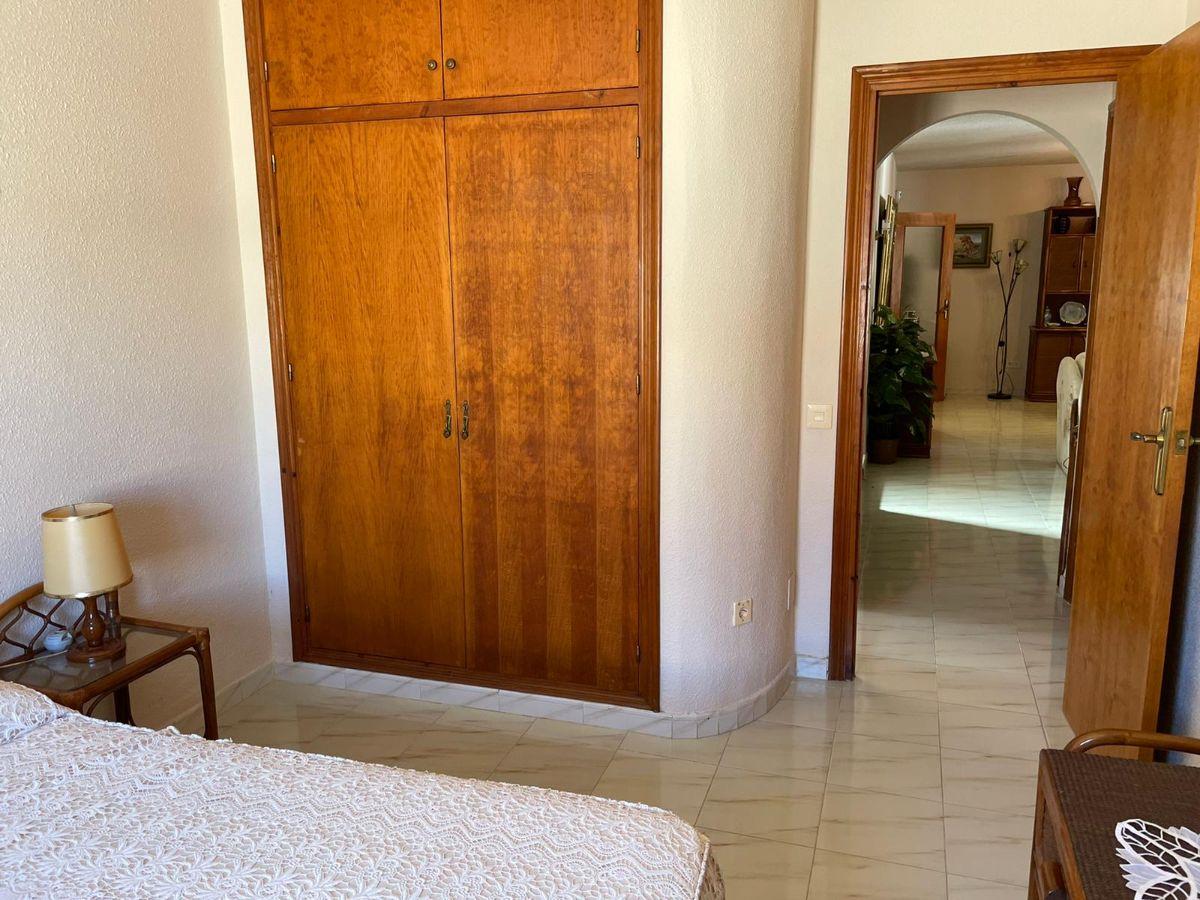 For sale of chalet in Torrevieja