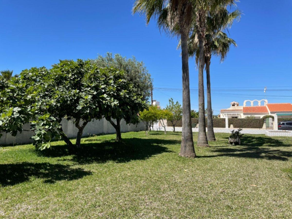 For sale of chalet in Torrevieja