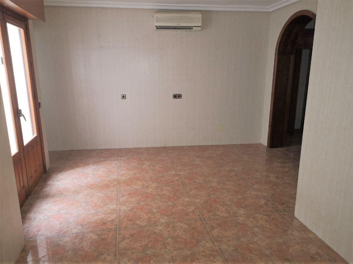 For sale of chalet in San Miguel de Salinas