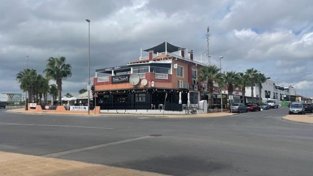 For sale of commercial in Orihuela Costa