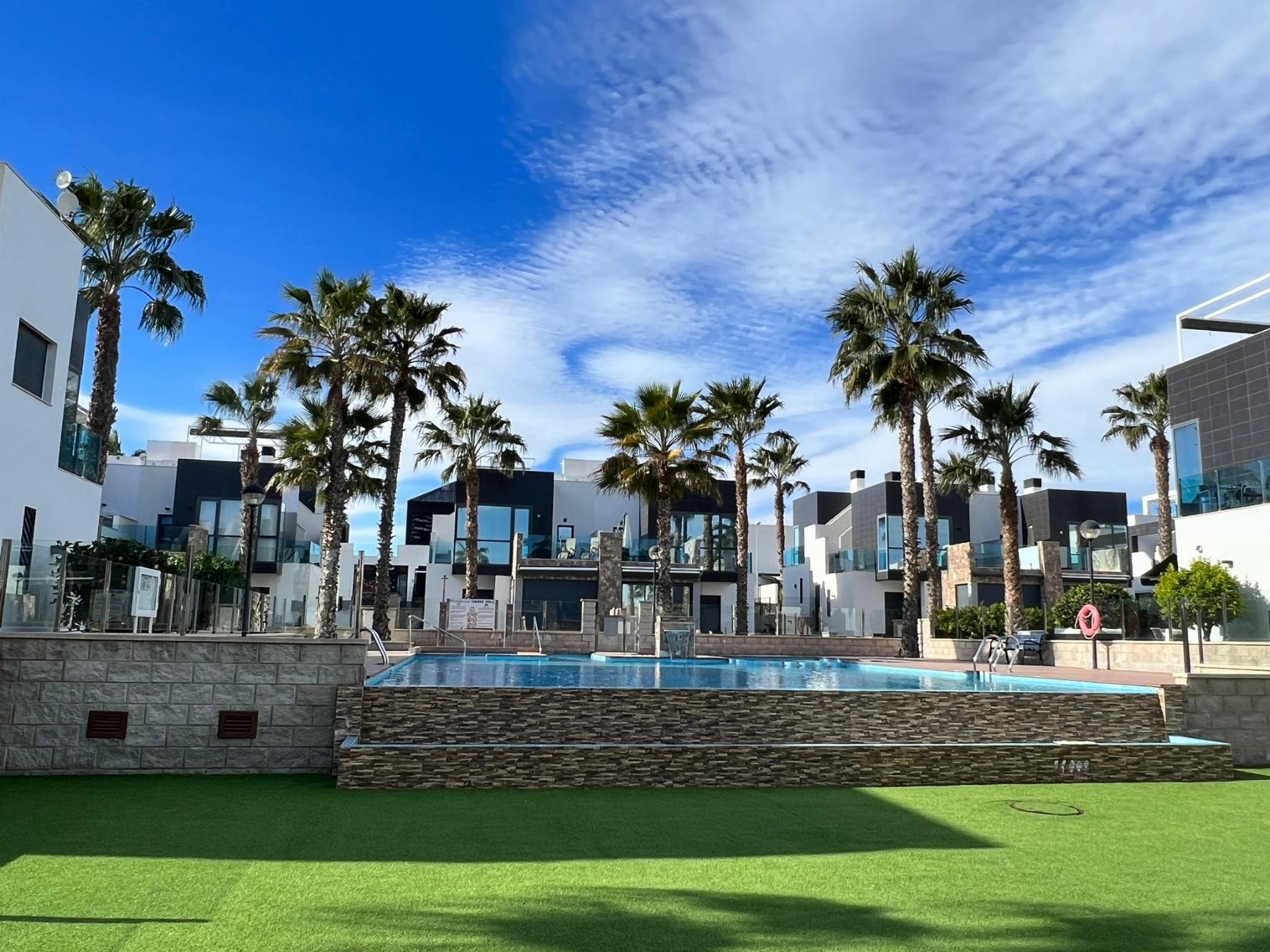 For sale of villa in Orihuela Costa