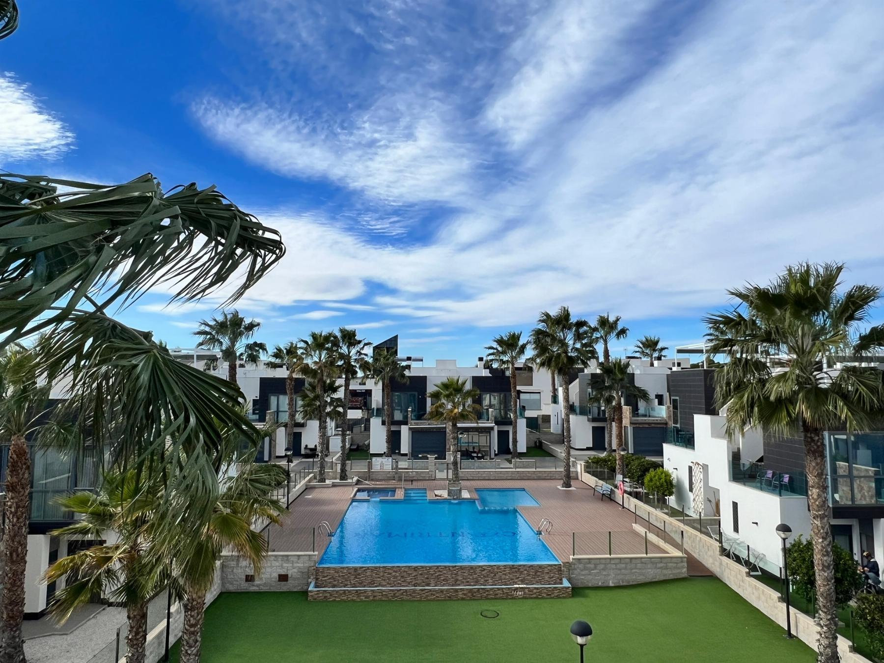 For sale of villa in Orihuela Costa