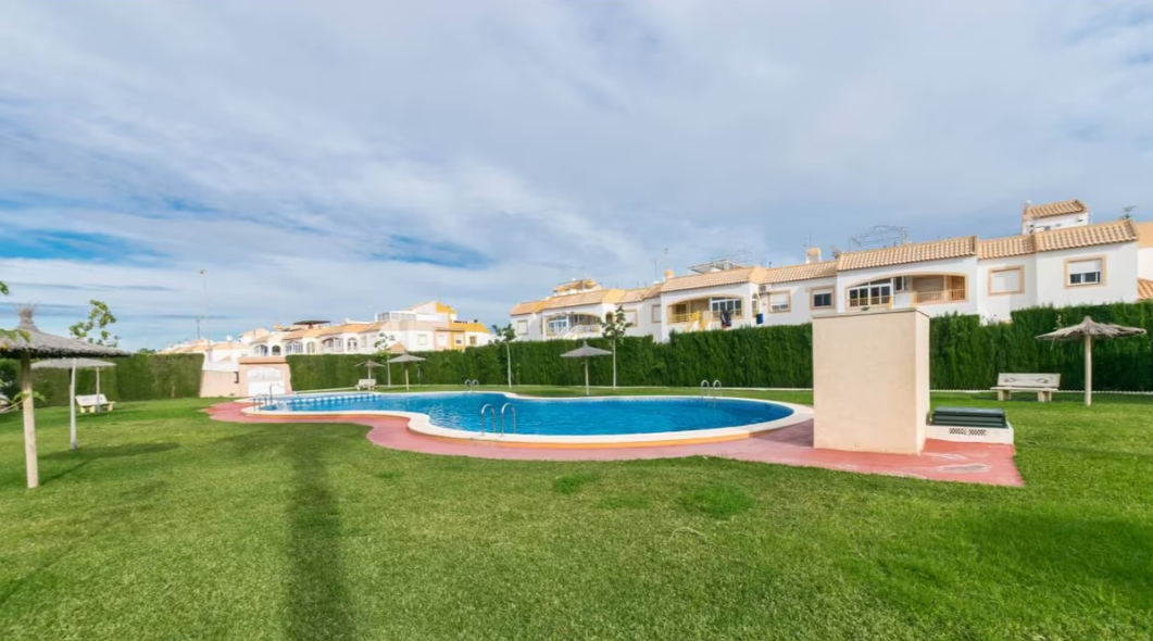 For sale of bungalow in Torrevieja