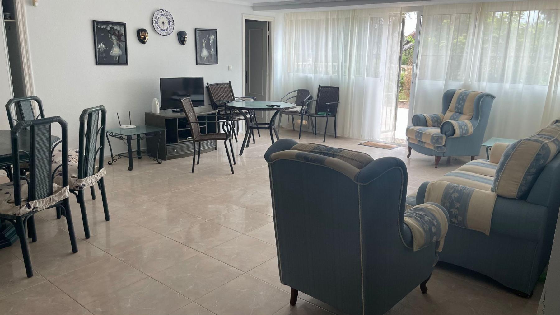 For sale of villa in Orihuela Costa