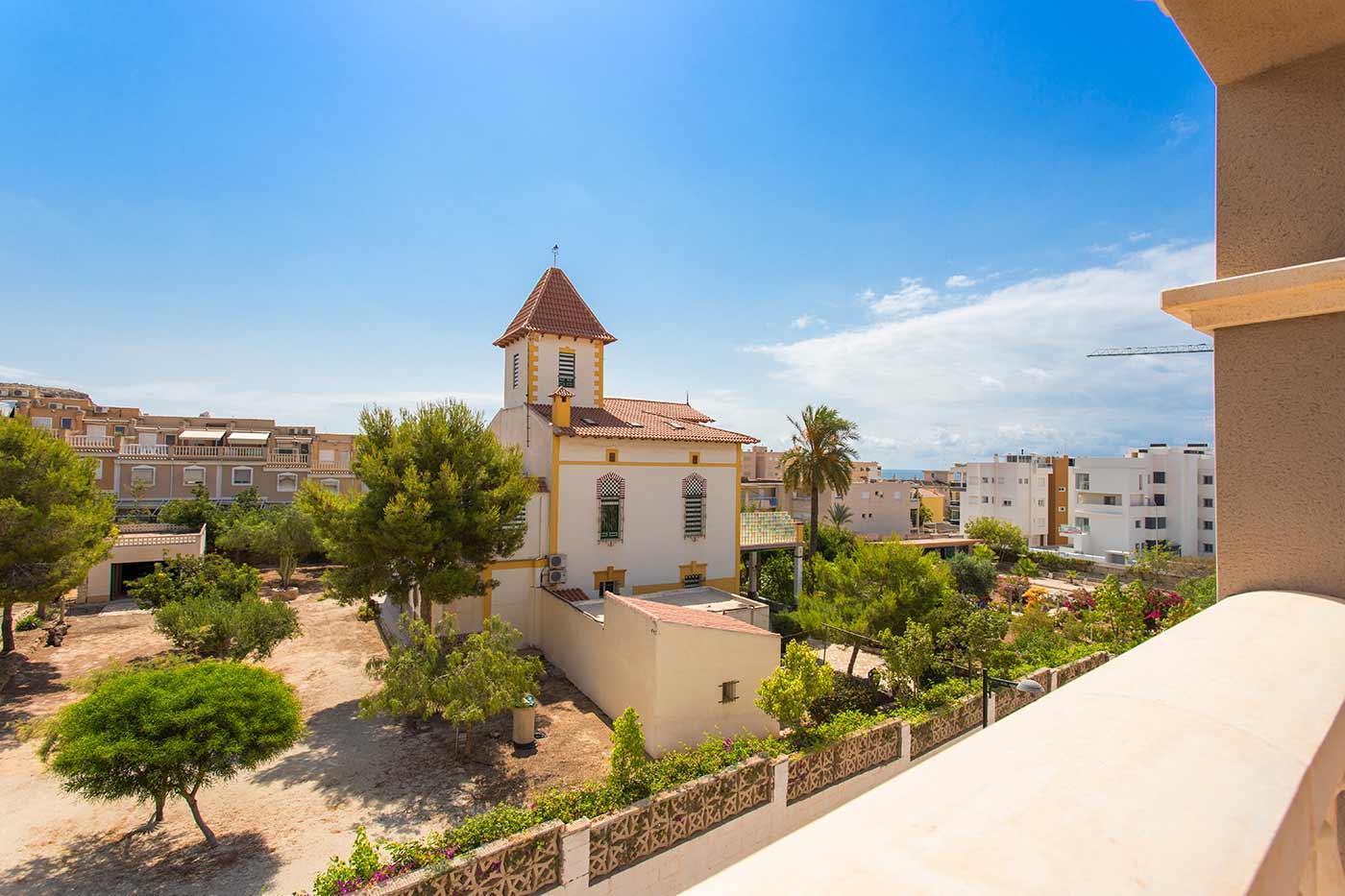 For sale of bungalow in Santa Pola