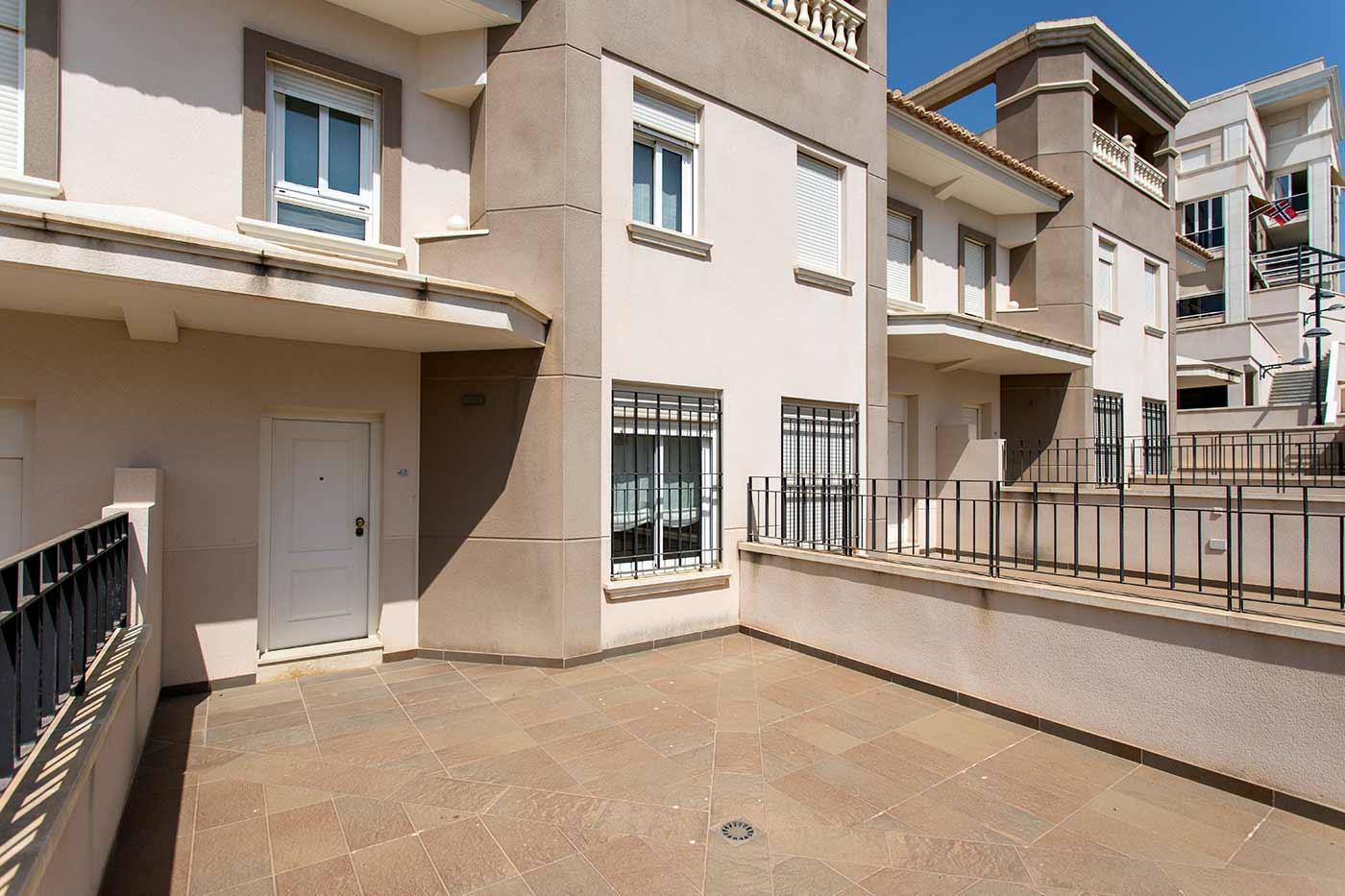 For sale of bungalow in Santa Pola