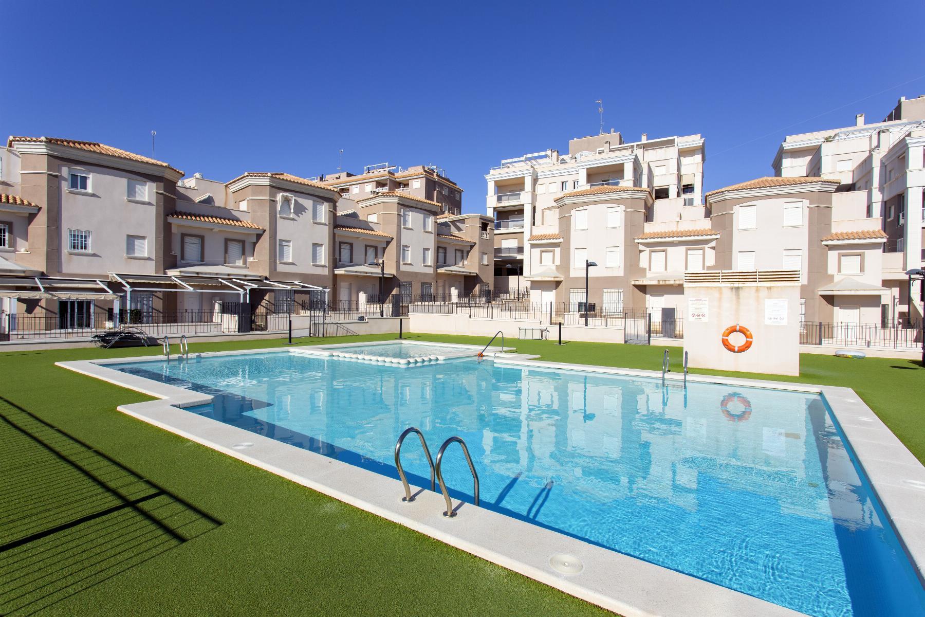 For sale of bungalow in Santa Pola