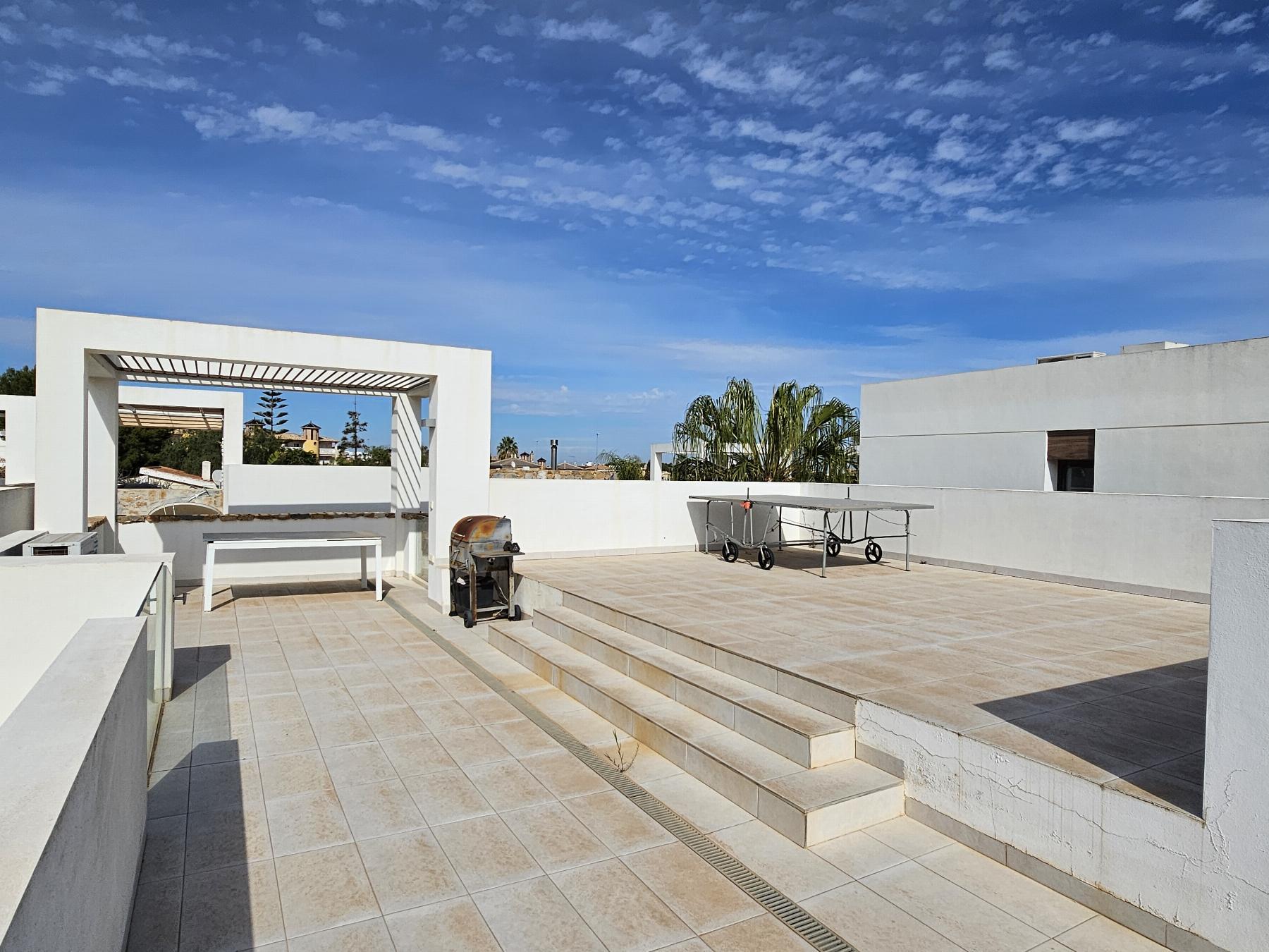 For sale of villa in Orihuela Costa