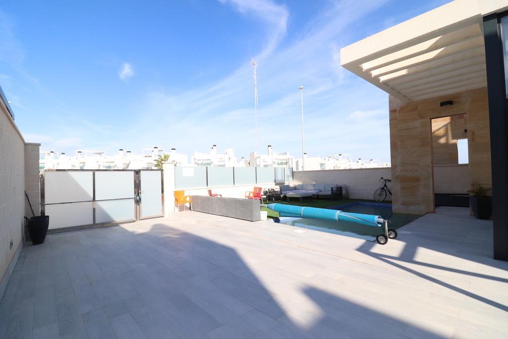 For sale of villa in Orihuela Costa