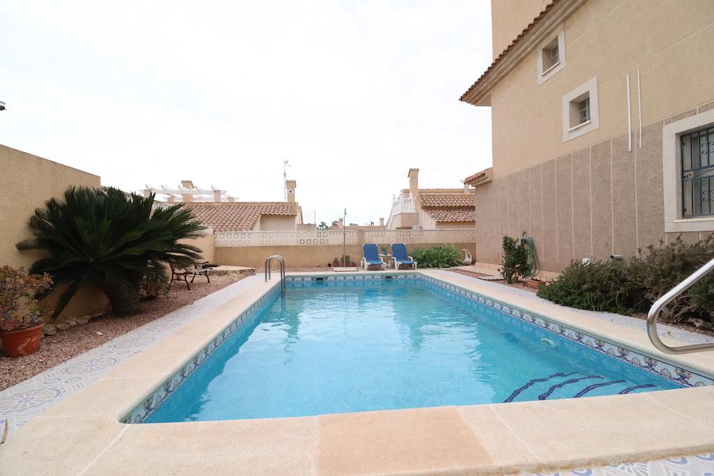 For sale of villa in Torrevieja