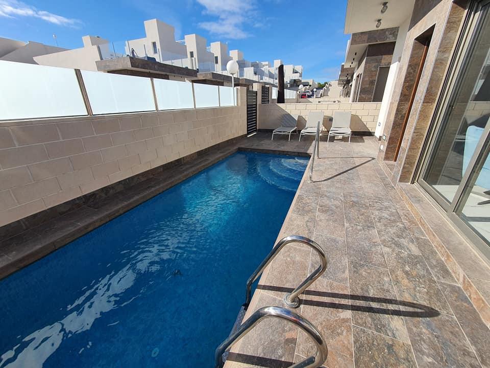 For sale of chalet in Orihuela Costa