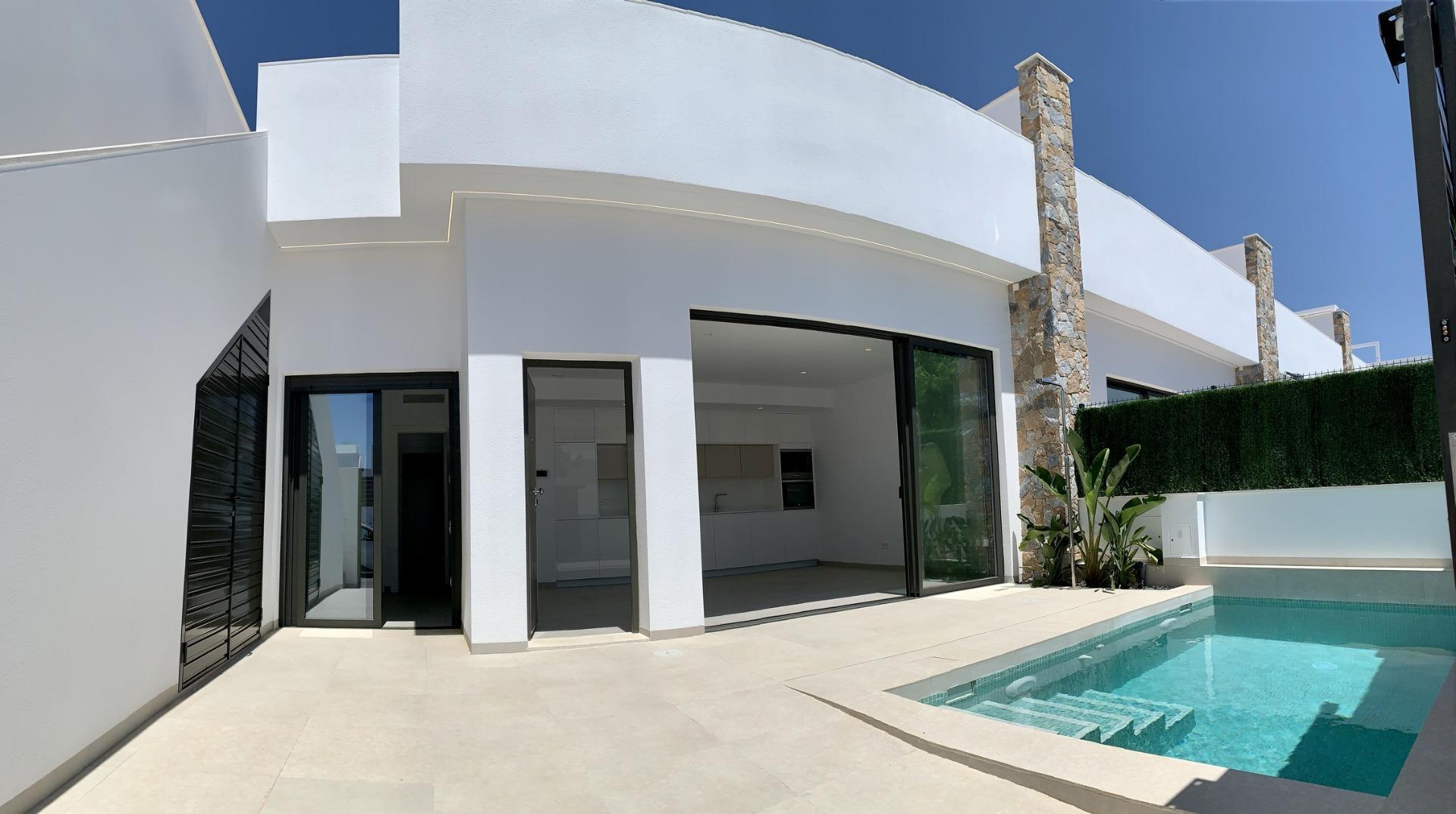 For sale of flat in Los Alcazares