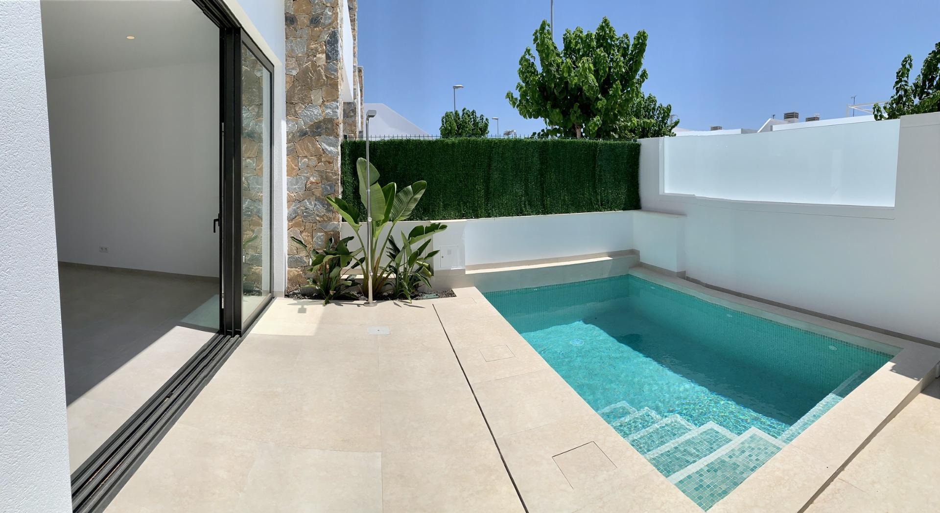 For sale of flat in Los Alcazares