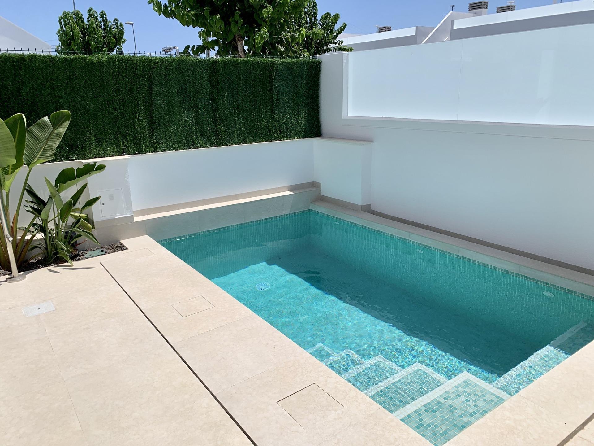 For sale of flat in Los Alcazares